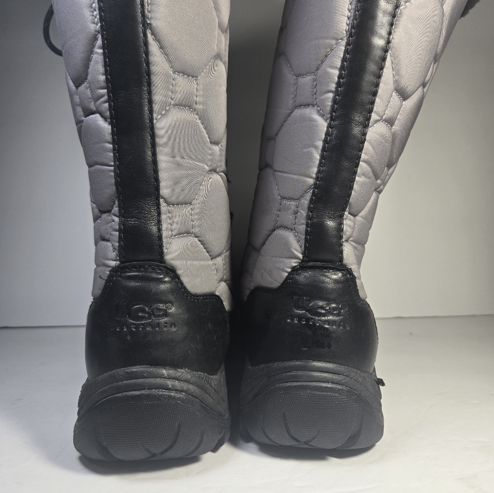 UGG Capstone Quilted Winter Snow Boot Size US 9 UK 7.5 - Picture 4 of 6